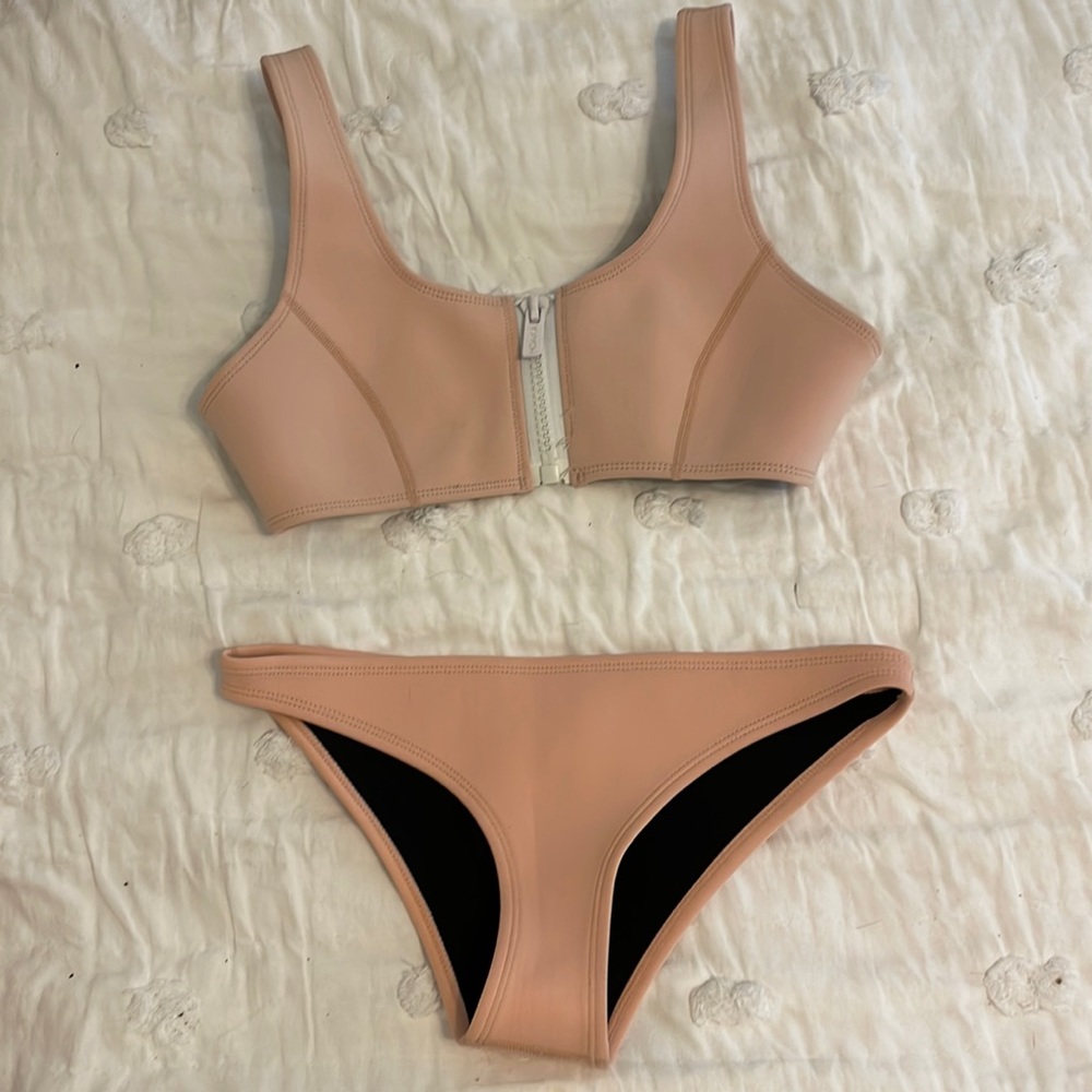 HOAKA Swimwear pink small top and xs bottoms